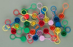 Крышки резьбовые с кольцевой прокладкой и петлёй, цветные, 500 шт./упак. (арт. SSI-2002)